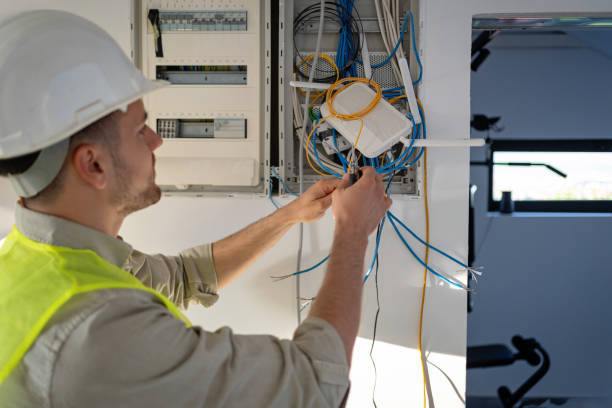 Best Local Electrician Companies  in Edmonds, WA